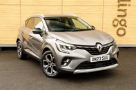 Renault Captur TECHNO E-TECH 1