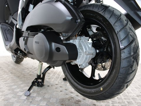 Yamaha Nmax 125 GPD125-A ABS 22