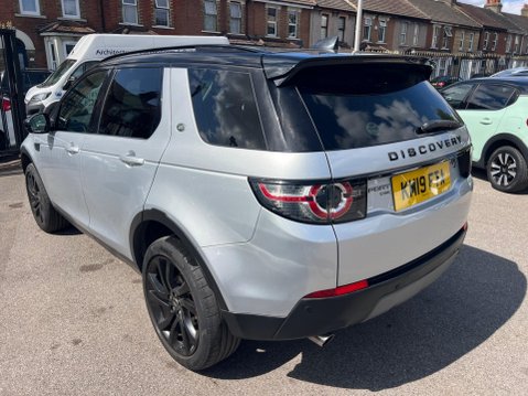 Land Rover Discovery Sport 2.0 TD4 HSE Auto 4WD Euro 6 (s/s) 5dr 4