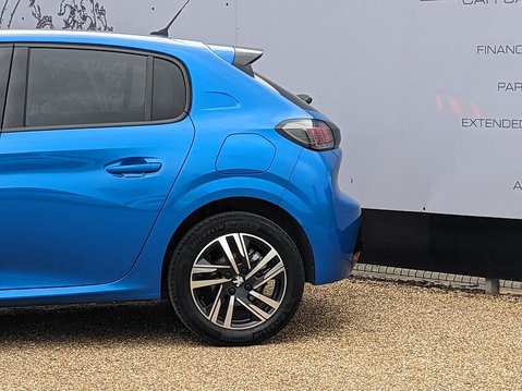 Peugeot 208 PURETECH ALLURE PREMIUM S/S 6