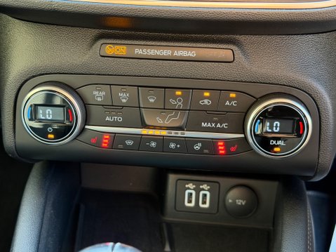 Ford Focus TITANIUM X EDITION MHEV 32