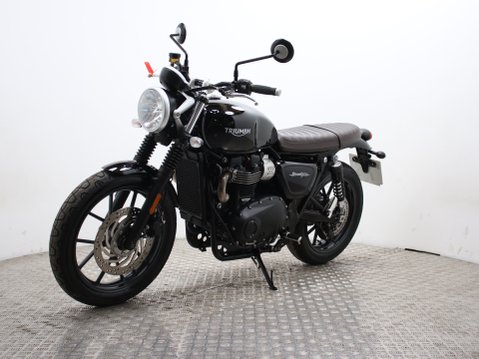 Triumph Street Twin BONNEVILLE STREET TWIN 6
