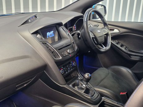 Ford Focus 2.3T EcoBoost RS Hatchback 5dr Petrol Manual AWD Euro 6 (s/s) (350 ps) 34