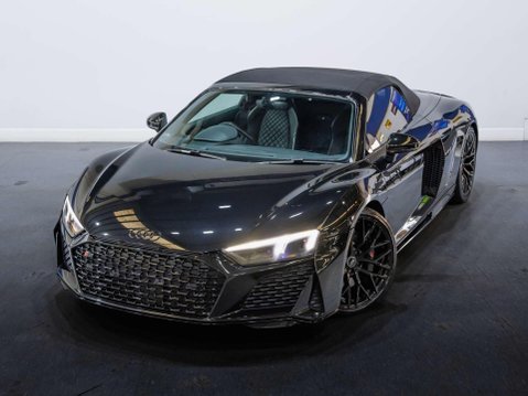 Audi R8 5.2 FSI V10 Spyder 2dr Petrol S Tronic quattro Euro 6 (s/s) (570 ps) 25