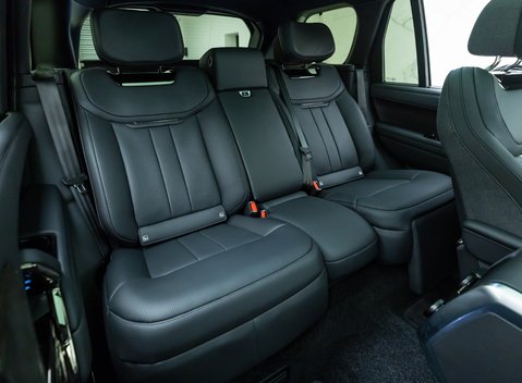 Land Rover Range Rover P530 SV 17