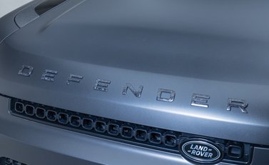 Land Rover Defender OCTA EDITION ONE 14