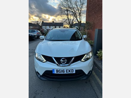 Nissan Qashqai 1.5 dCi Tekna 2WD Euro 6 (s/s) 5dr