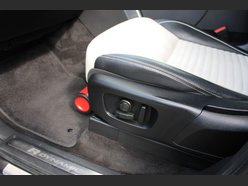 Land Rover Discovery R-DYNAMIC HSE MHEV 11