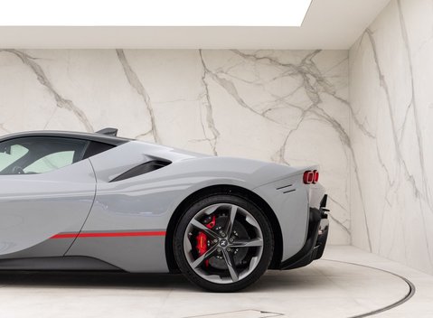 Ferrari SF90 Stradale 6