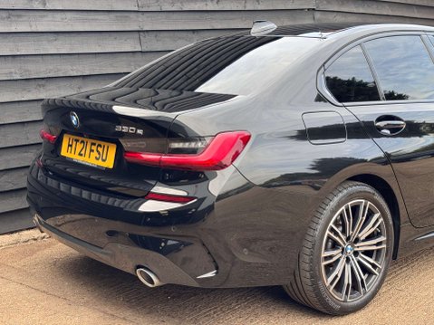 BMW 3 Series 2.0 330e M Sport Auto 4dr 33