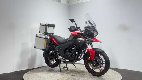 Sinnis Terrain 2022 ONLY 8K FULLY KITTED TOURING ADVENTURE BIKE 400CC A2 READY 2