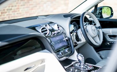 Bentley Bentayga Diesel 16