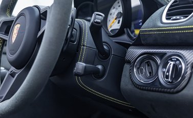 Porsche 718 Spyder RS 28