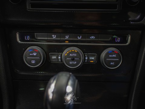 Volkswagen Golf 2.0 Golf GTi Semi-Auto 3dr 37
