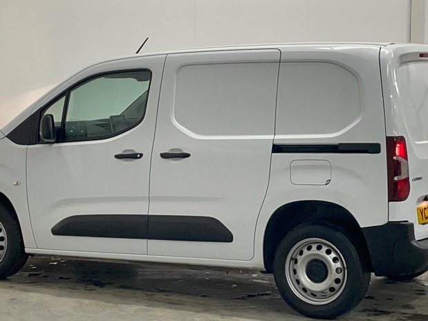 Vauxhall Combo COMBO CARGO L1 DIESEL 2300 1.5 Turbo D 100ps H1 Prime Van 5