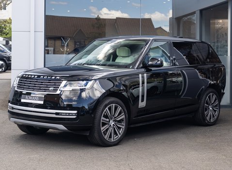 Land Rover Range Rover D350 AUTOBIOGRAPHY LWB 2