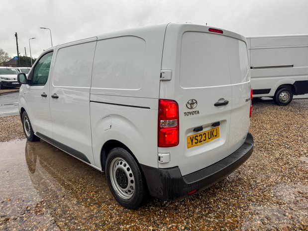 Toyota Proace SWB L1H1 [SOLD MM] Low Roof Active Air Con EURO 6 SELECT 10