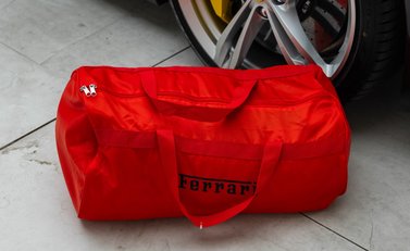 Ferrari GTC4 Lusso V12 32