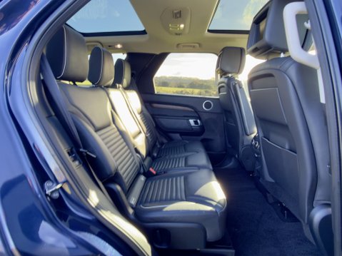 Land Rover Discovery TD6 HSE LUXURY 18