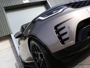 Land Rover Discovery 5