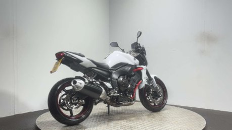 Yamaha FZ1 FAZER 2011 ONLY 19K VERY CLEAN 1000CC NAKED MOT SERVICED 2