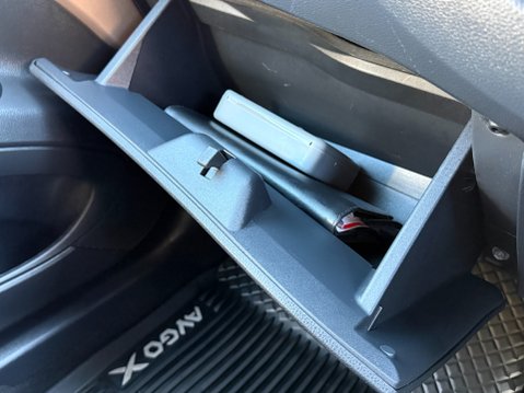 Toyota Aygo X VVT-I EDGE 40