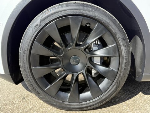 Tesla Model Y (Dual Motor) Long Range SUV 5dr Electric Auto 4WDE (384 bhp) 17
