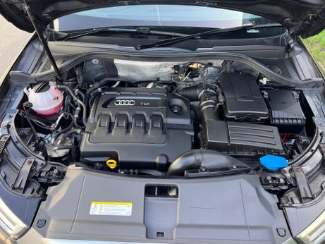 Audi Q3 2.0 TDI S line Plus S Tronic quattro Euro 6 (s/s) 5dr 33