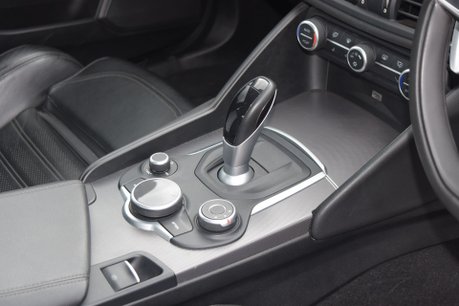 Alfa Romeo Giulia TB VELOCE 20