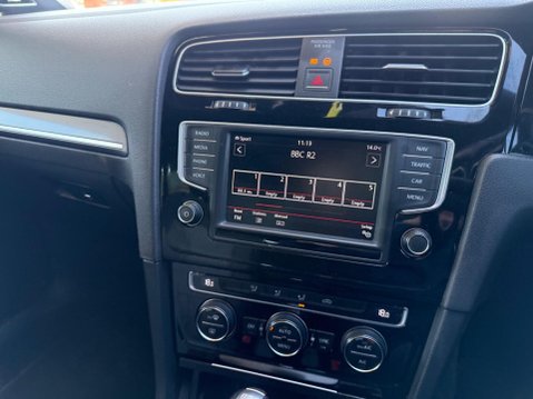 Volkswagen Golf 2.0 TDI BlueMotion Tech R-Line DSG Euro 6 (s/s) 5dr 14