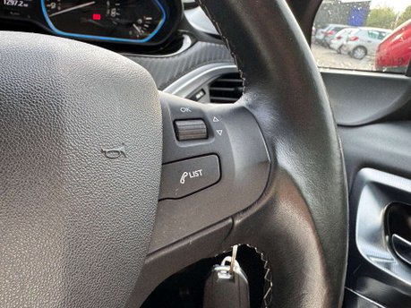 Peugeot 2008 1.6 2008 Allure Blue HDi S/S 5dr 23