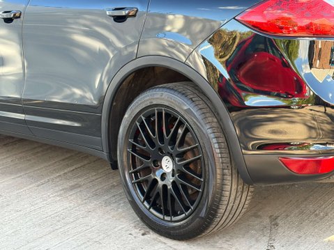 Porsche Cayenne 4.1 Cayenne V8 D S Tiptronic S Auto 4WD 5dr 43