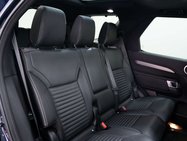 Land Rover Discovery 3.0 Discovery R-Dynamic SE D MHEV Auto 4WD 5dr 14