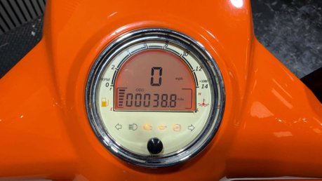 Royal Alloy GT LC 2018 ONLY 2K MODERN RETRO SCOOTER 200CC 11