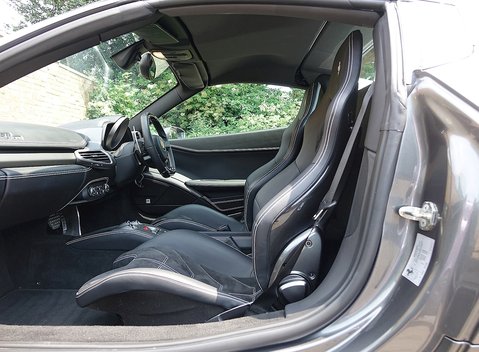 Ferrari 458 Spider 11