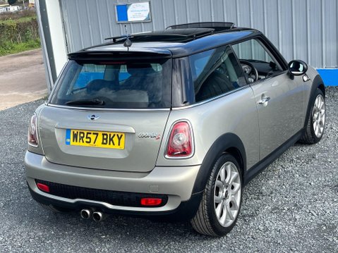 Mini Hatch 1.6 Cooper S Euro 4 3dr 51