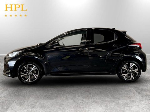 Toyota Yaris 1.5 VVT-h Design Hatchback 5dr Petrol Hybrid E-CVT Euro 6 (s/s) (116 ps) 4