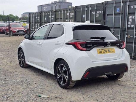 Toyota Yaris 1.5 VVT-h Design Hatchback 5dr Petrol Hybrid E-CVT Euro 6 (s/s) (116 ps) 4