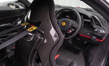 Ferrari 488 Pista 14