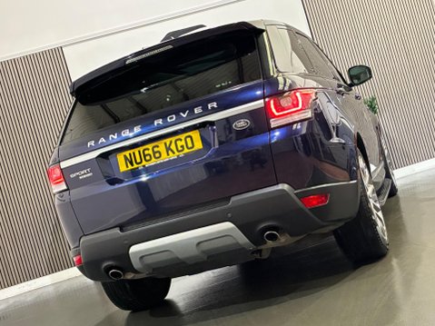 Land Rover Range Rover Sport 3.0 SD V6 HSE Auto 4WD Euro 6 (s/s) 5dr 23