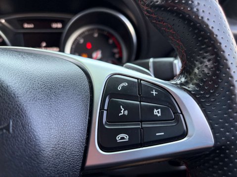 Mercedes-Benz CLA Class 2.1 CLA 220 D AMG Line Auto 4dr 18