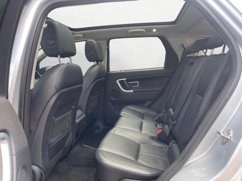 Land Rover Discovery Sport 2.0 TD4 HSE Auto 4WD Euro 6 (s/s) 5dr 18