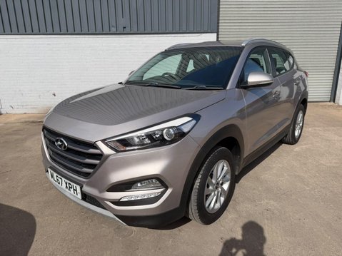 Hyundai TUCSON 1.6 GDi Blue Drive SE Nav Euro 6 (s/s) 5dr 3