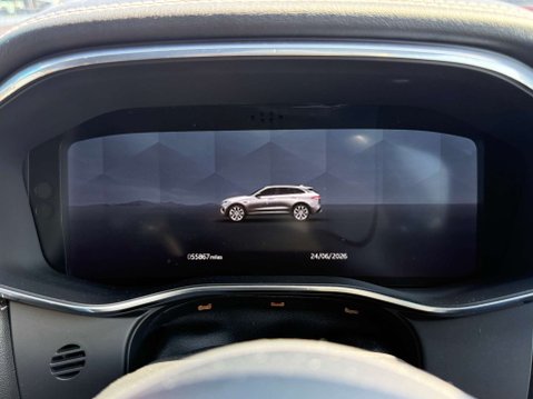 Jaguar F-Pace 2.0 D200 MHEV R-Dynamic SE SUV 5dr Diesel Auto AWD Euro 6 (s/s) (204 ps) 34
