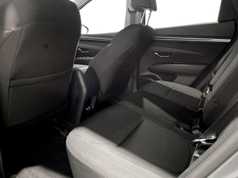 Hyundai TUCSON 1.6 T-GDi 13.8kWh Premium SUV 5dr Petrol Plug-in Hybrid Auto 4WD Euro 6 (s/ 20