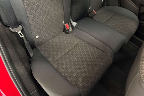 Honda Jazz 1.3 i-VTEC SE Hatchback 5dr Petrol Manual Euro 6 (s/s) (102 ps) 15