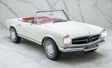 Mercedes-Benz 280 SL W113 Pagoda 12