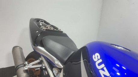 Suzuki GSX-R GIXXER 600 2003 K3 RUNNING SPORTS BIKE TRACK PROJECT 600CC 23
