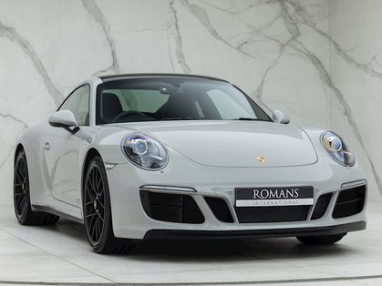 The new Porsche 911 Cabriolet coming soon