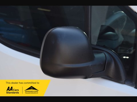 Vauxhall Combo 1.6 Combo 2300 Edition S/S L2H1 18